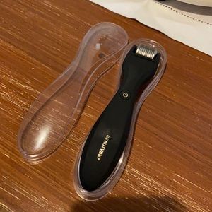 Beautybio Glopro microneedle tool wand